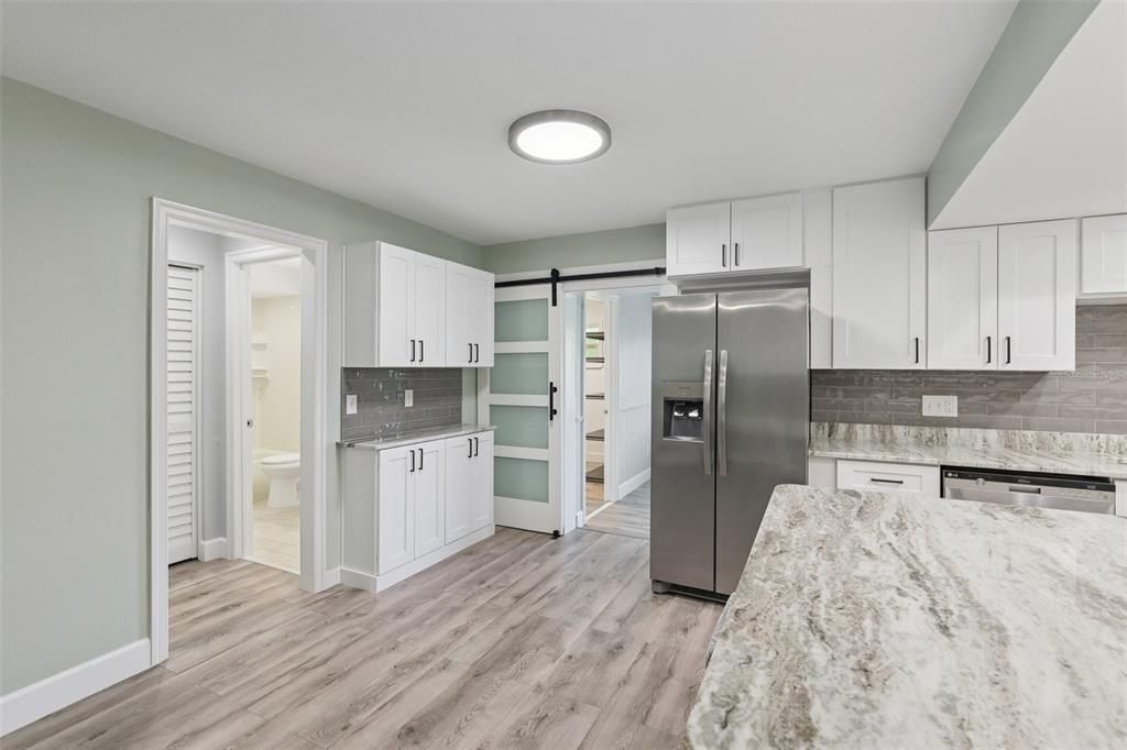 出租: $2,400 (2 贝兹, 2 浴室, 1578 平方英尺)