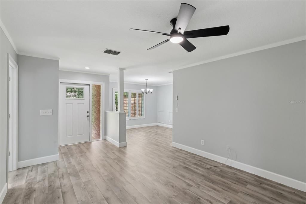 出租: $2,400 (2 贝兹, 2 浴室, 1578 平方英尺)