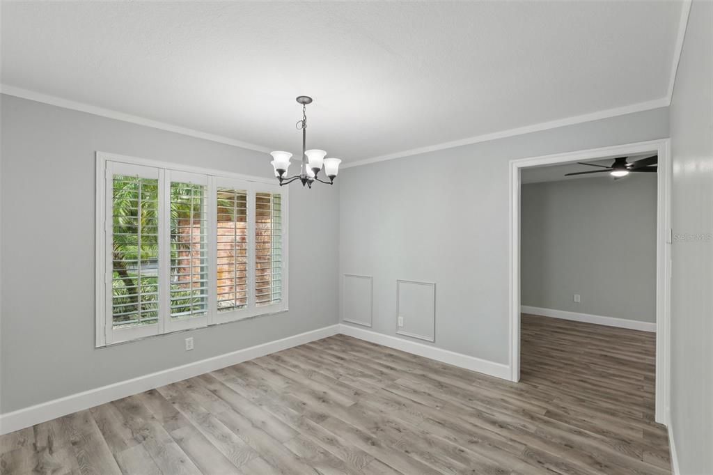 出租: $2,400 (2 贝兹, 2 浴室, 1578 平方英尺)