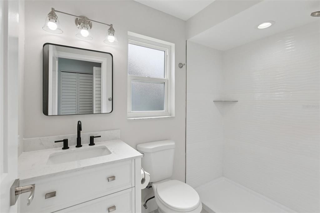 出租: $2,400 (2 贝兹, 2 浴室, 1578 平方英尺)