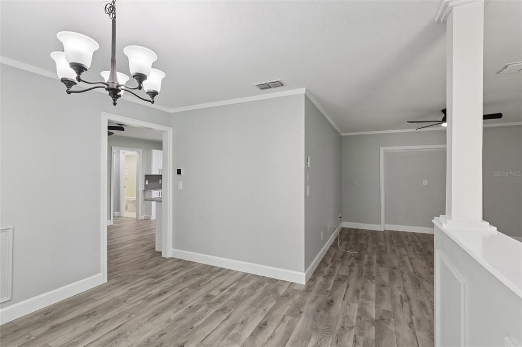 出租: $2,400 (2 贝兹, 2 浴室, 1578 平方英尺)