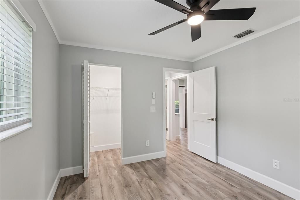 出租: $2,400 (2 贝兹, 2 浴室, 1578 平方英尺)