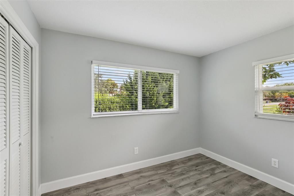 出租: $2,400 (2 贝兹, 2 浴室, 1578 平方英尺)