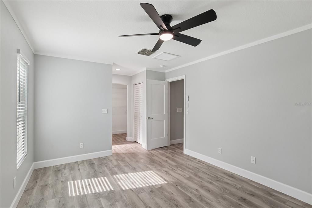 出租: $2,400 (2 贝兹, 2 浴室, 1578 平方英尺)