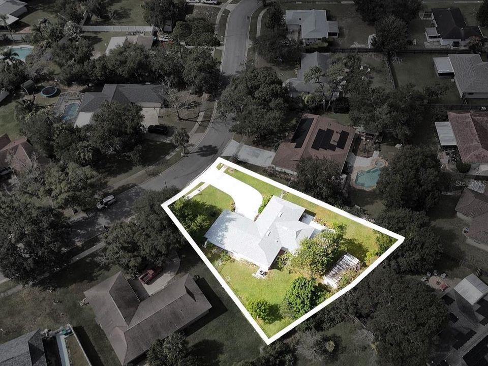 合同活跃: $376,000 (3 贝兹, 2 浴室, 1427 平方英尺)