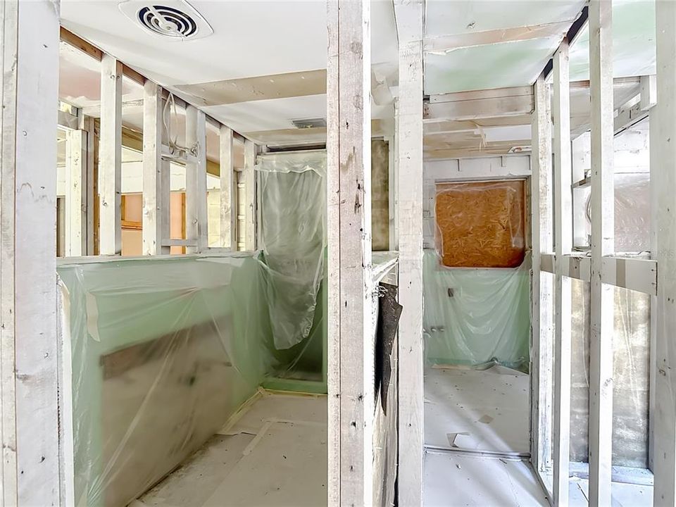 For Sale: $449,950 (4 beds, 3 baths, 3087 Square Feet)