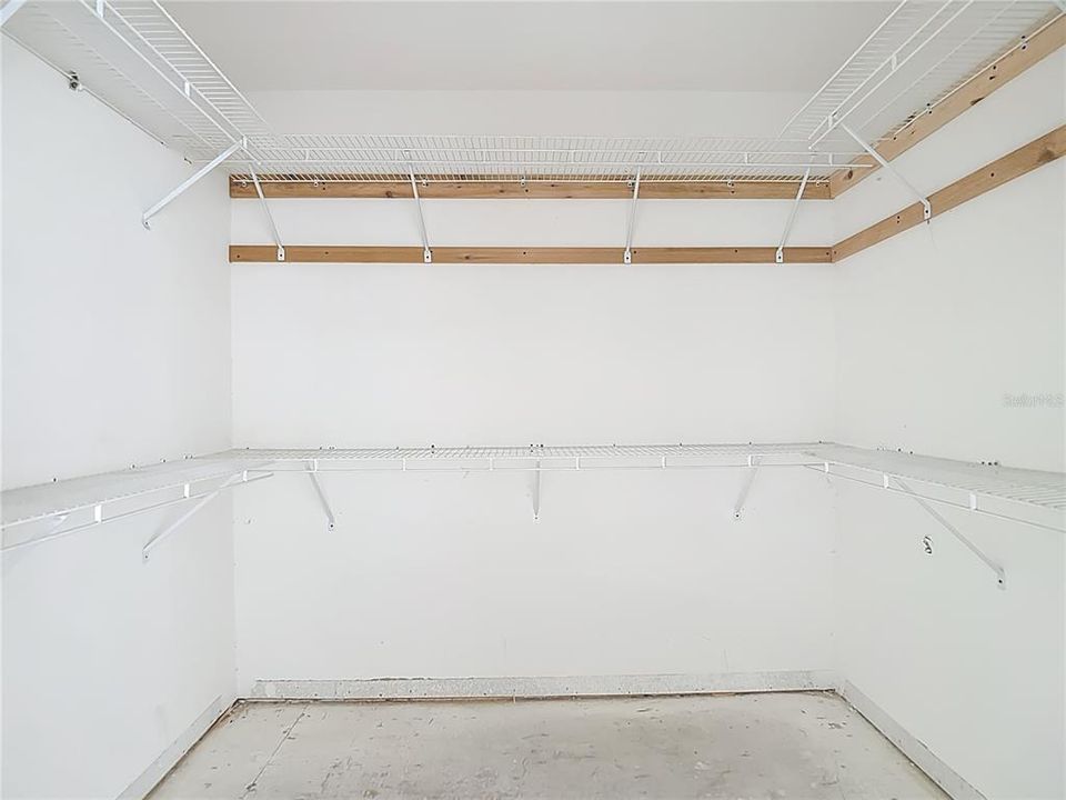 For Sale: $449,950 (4 beds, 3 baths, 3087 Square Feet)