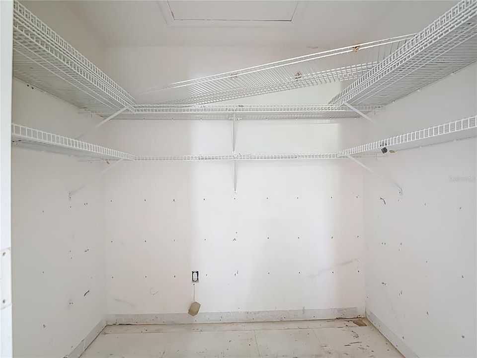 For Sale: $449,950 (4 beds, 3 baths, 3087 Square Feet)