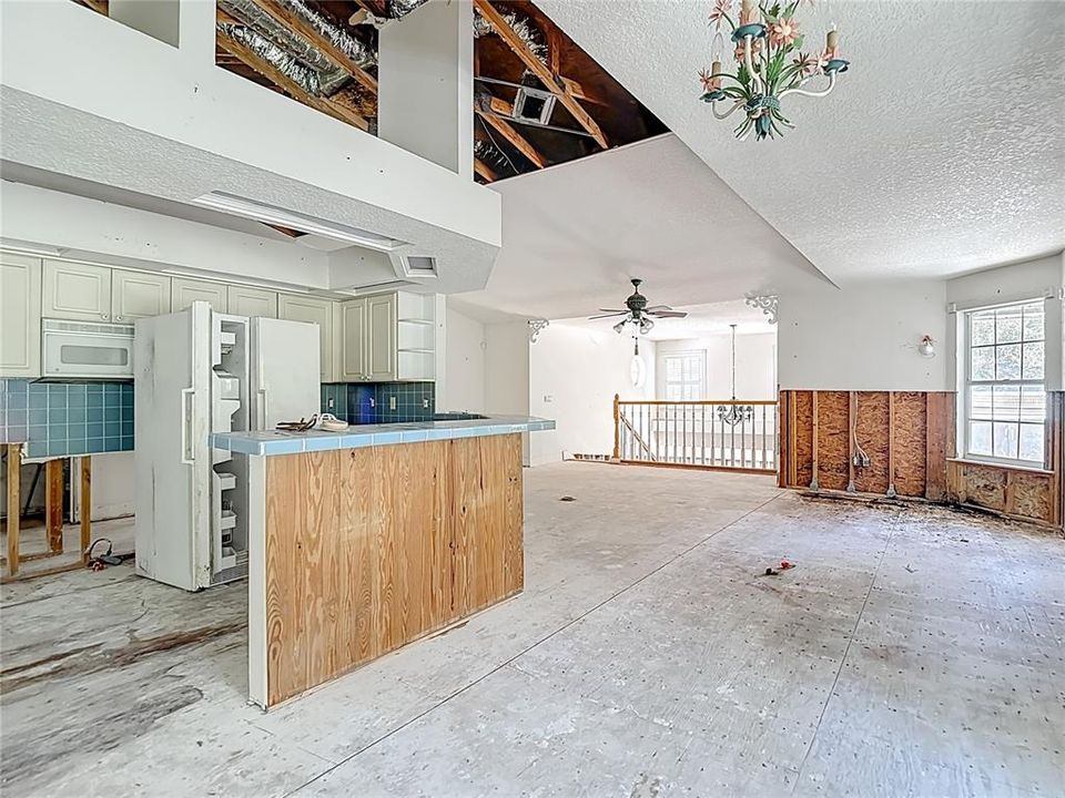 For Sale: $449,950 (4 beds, 3 baths, 3087 Square Feet)