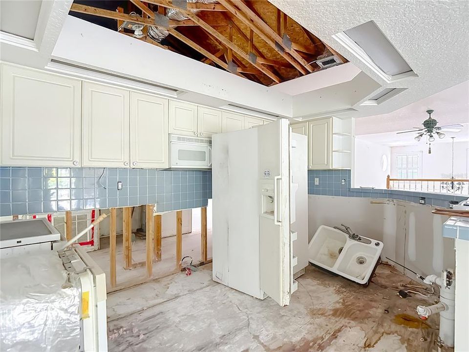 For Sale: $449,950 (4 beds, 3 baths, 3087 Square Feet)