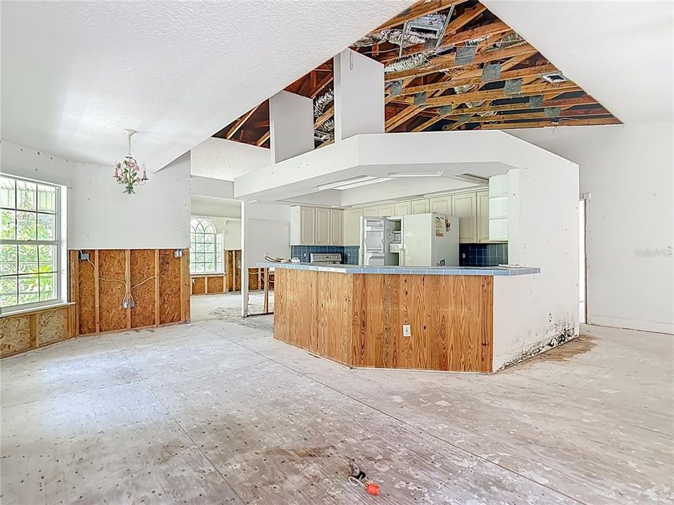 For Sale: $449,950 (4 beds, 3 baths, 3087 Square Feet)