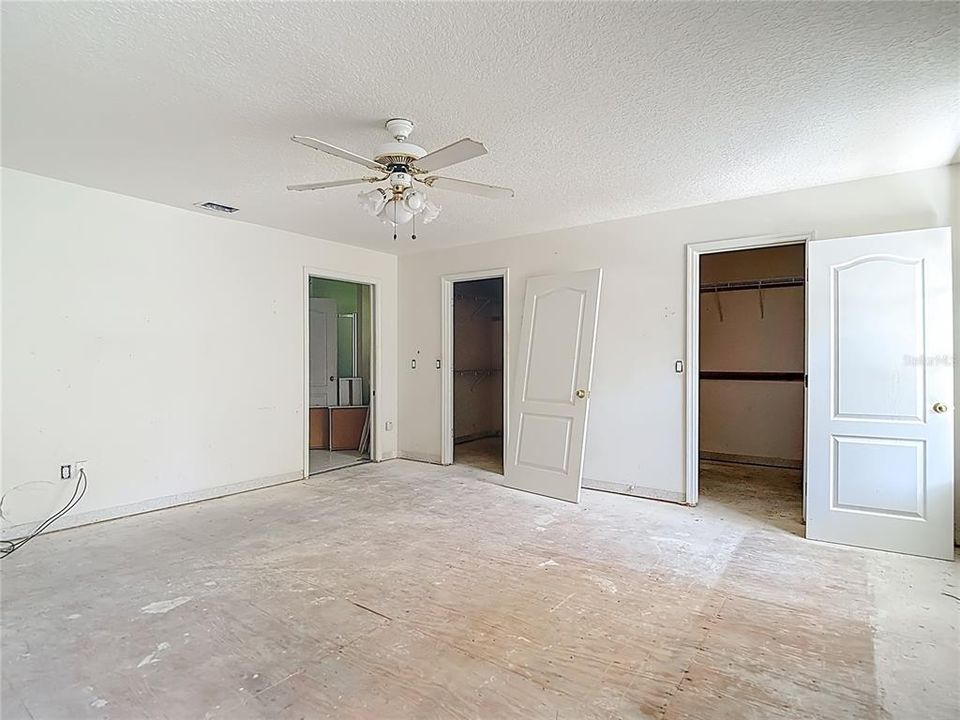 For Sale: $449,950 (4 beds, 3 baths, 3087 Square Feet)