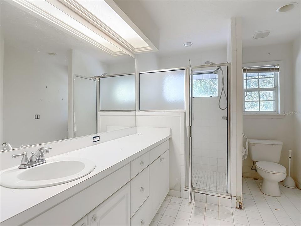 For Sale: $449,950 (4 beds, 3 baths, 3087 Square Feet)