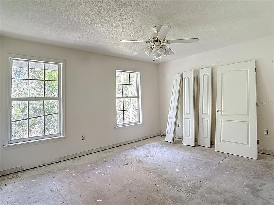 For Sale: $449,950 (4 beds, 3 baths, 3087 Square Feet)