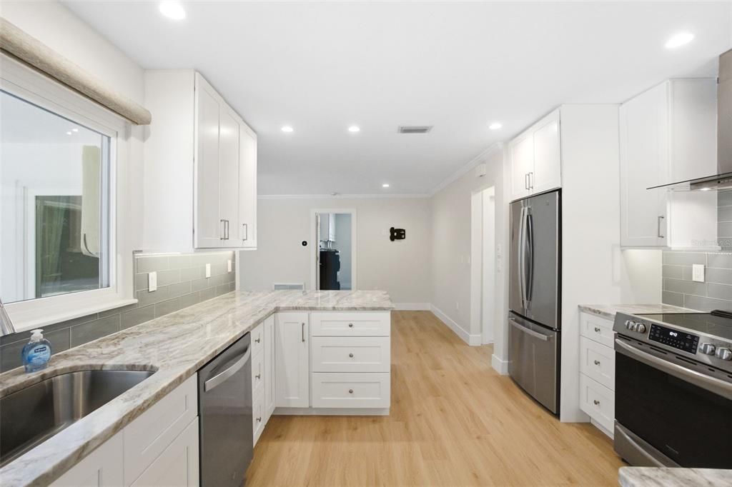 For Sale: $1,000,000 (4 beds, 2 baths, 1859 Square Feet)