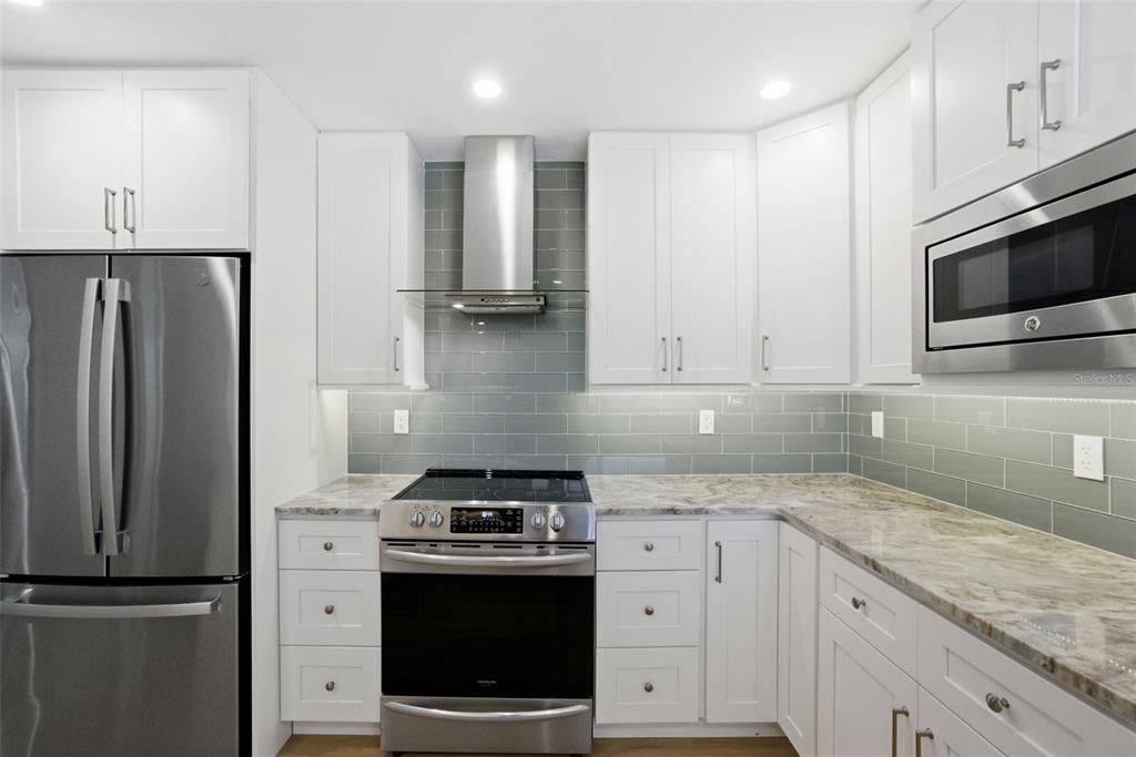 For Sale: $1,000,000 (4 beds, 2 baths, 1859 Square Feet)