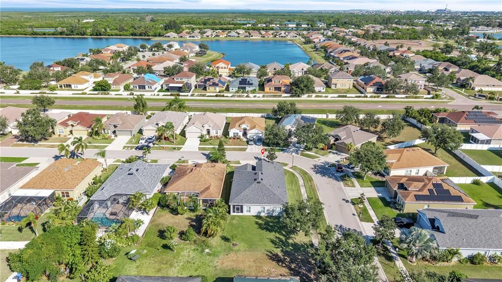 For Sale: $309,000 (4 beds, 2 baths, 1881 Square Feet)