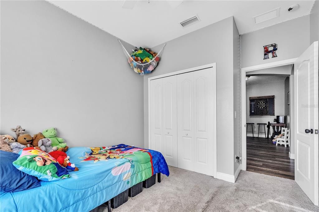 For Sale: $309,000 (4 beds, 2 baths, 1881 Square Feet)