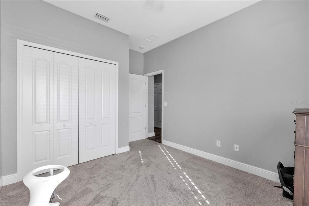 For Sale: $309,000 (4 beds, 2 baths, 1881 Square Feet)