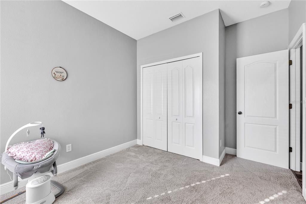 For Sale: $309,000 (4 beds, 2 baths, 1881 Square Feet)