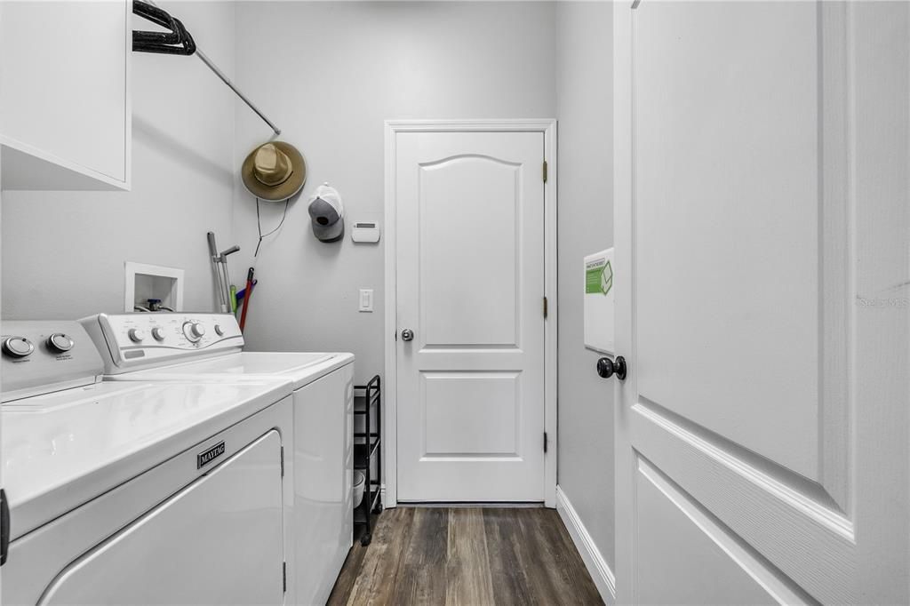 For Sale: $309,000 (4 beds, 2 baths, 1881 Square Feet)