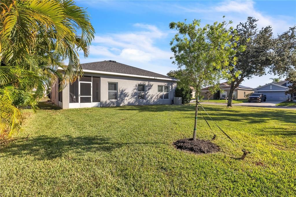 For Sale: $309,000 (4 beds, 2 baths, 1881 Square Feet)