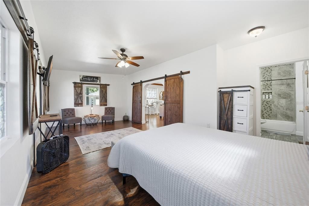 На продажу: $435,000 (5 спален, 3 ванн, 2454 Квадратных фут)