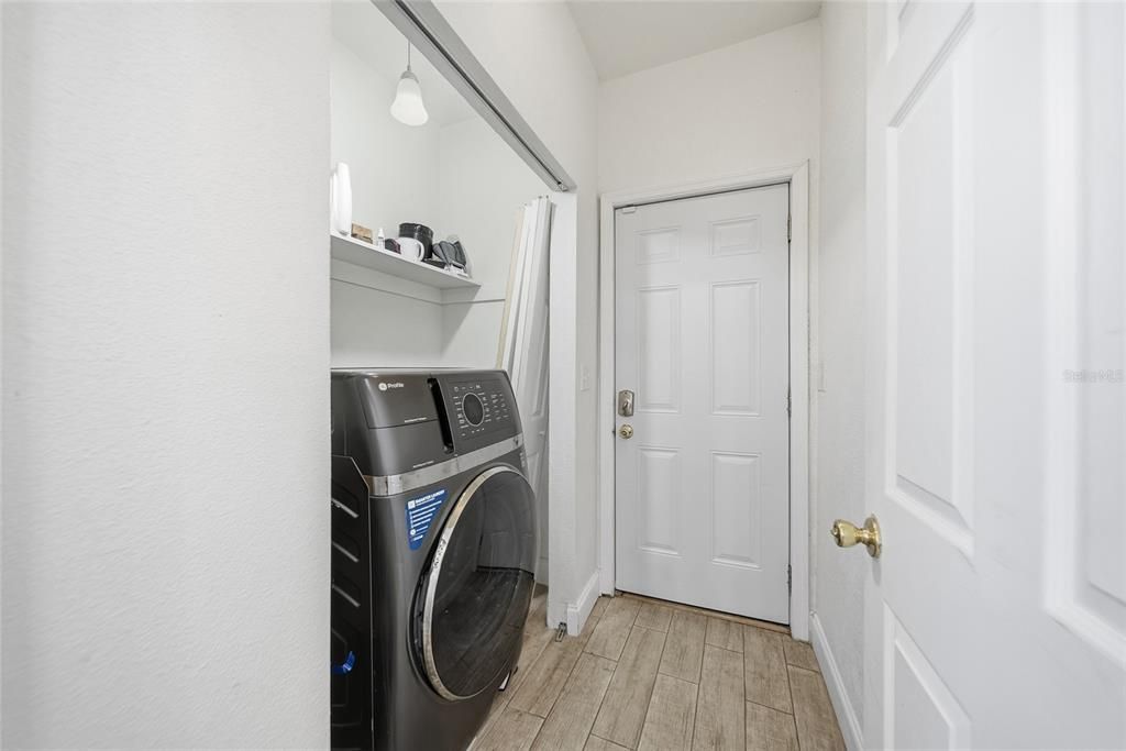 На продажу: $435,000 (5 спален, 3 ванн, 2454 Квадратных фут)