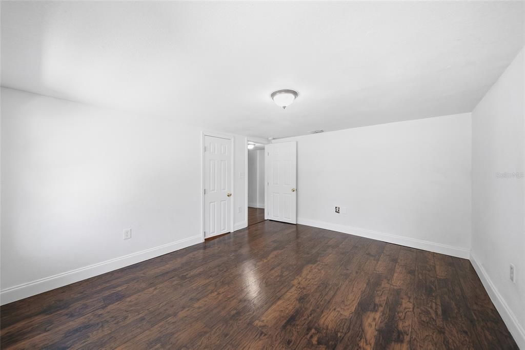 На продажу: $435,000 (5 спален, 3 ванн, 2454 Квадратных фут)