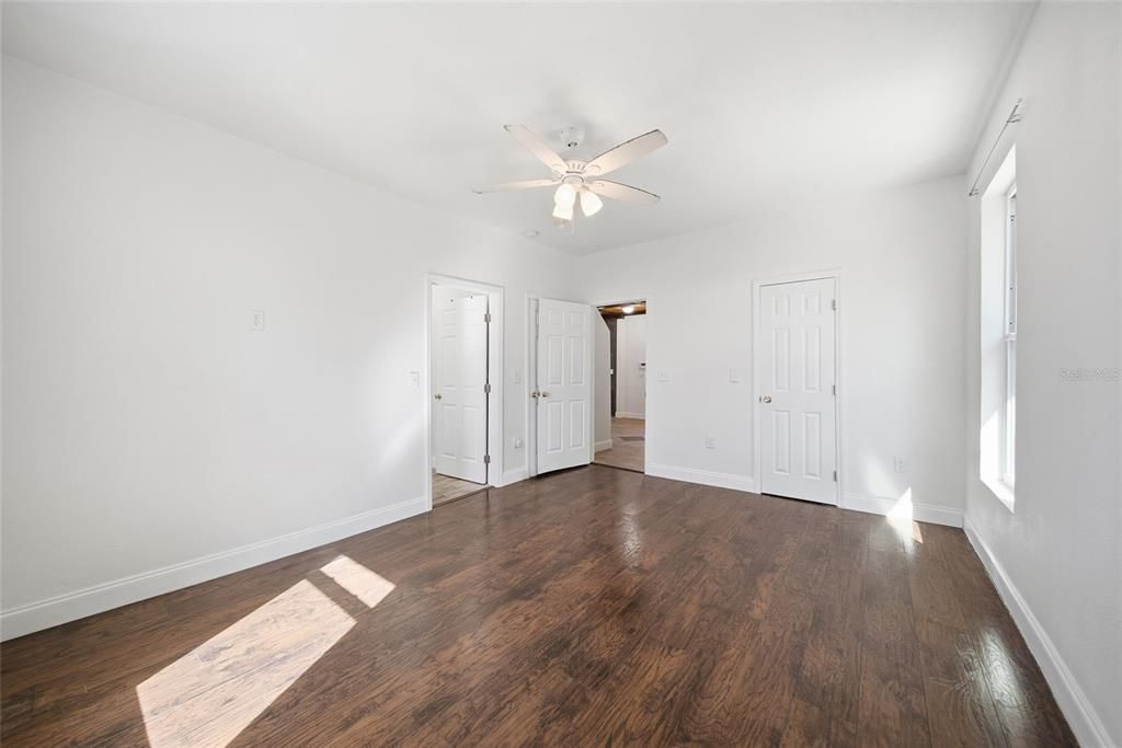 На продажу: $435,000 (5 спален, 3 ванн, 2454 Квадратных фут)