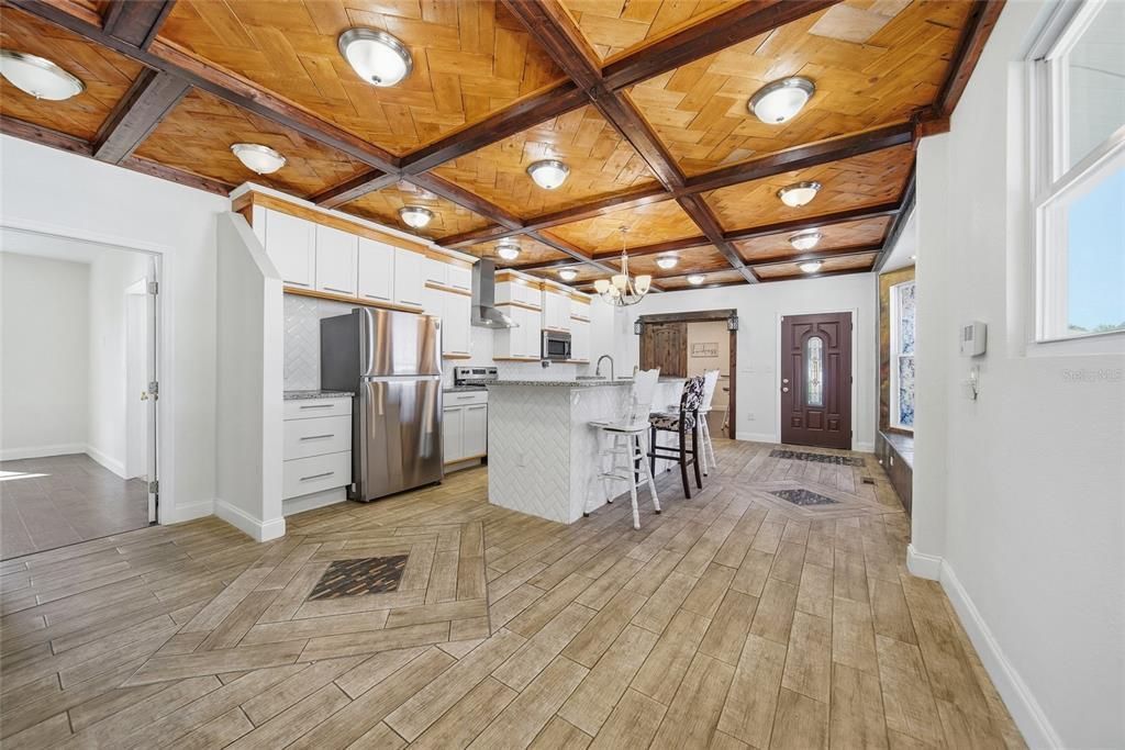 На продажу: $435,000 (5 спален, 3 ванн, 2454 Квадратных фут)