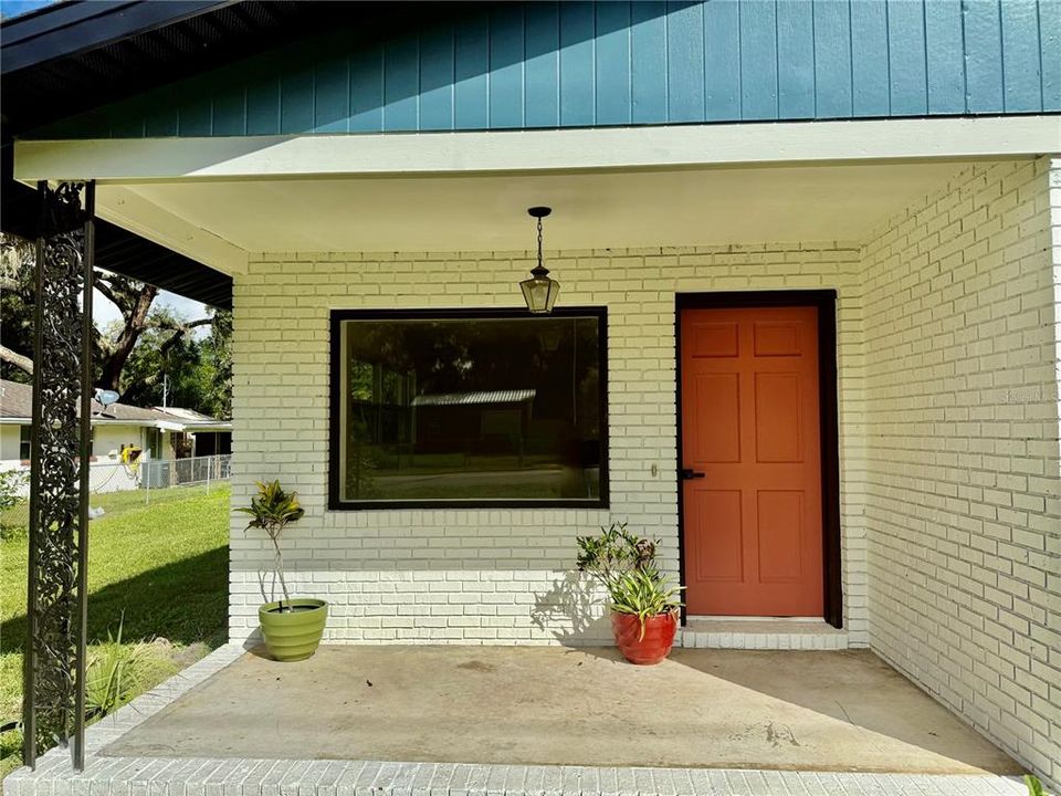 待售: $299,900 (4 贝兹, 2 浴室, 1614 平方英尺)