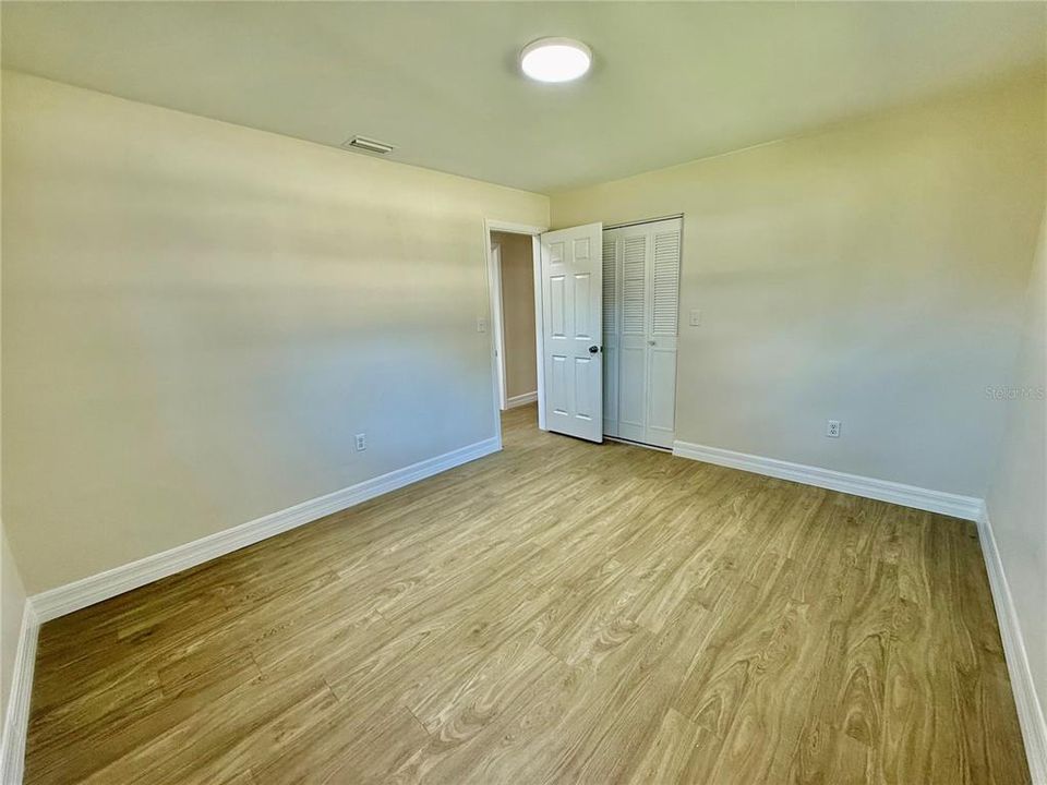 待售: $299,900 (4 贝兹, 2 浴室, 1614 平方英尺)