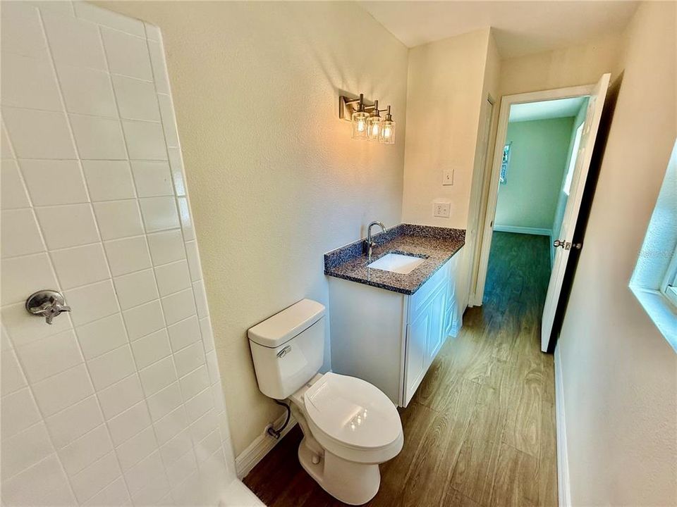 待售: $299,900 (4 贝兹, 2 浴室, 1614 平方英尺)