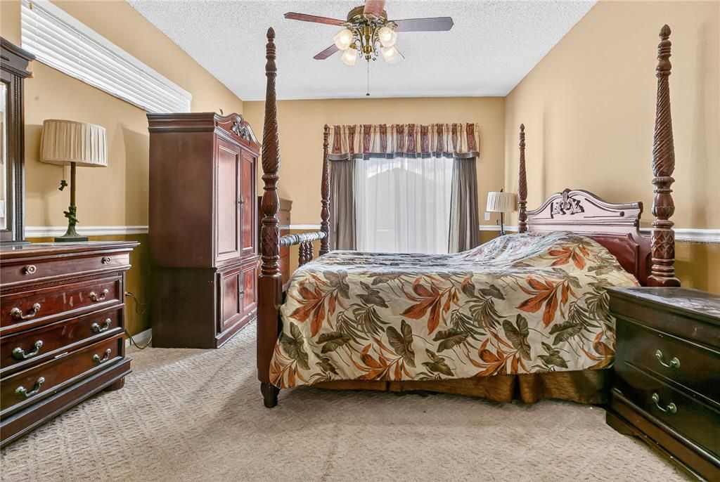 For Sale: $530,000 (4 beds, 2 baths, 2345 Square Feet)