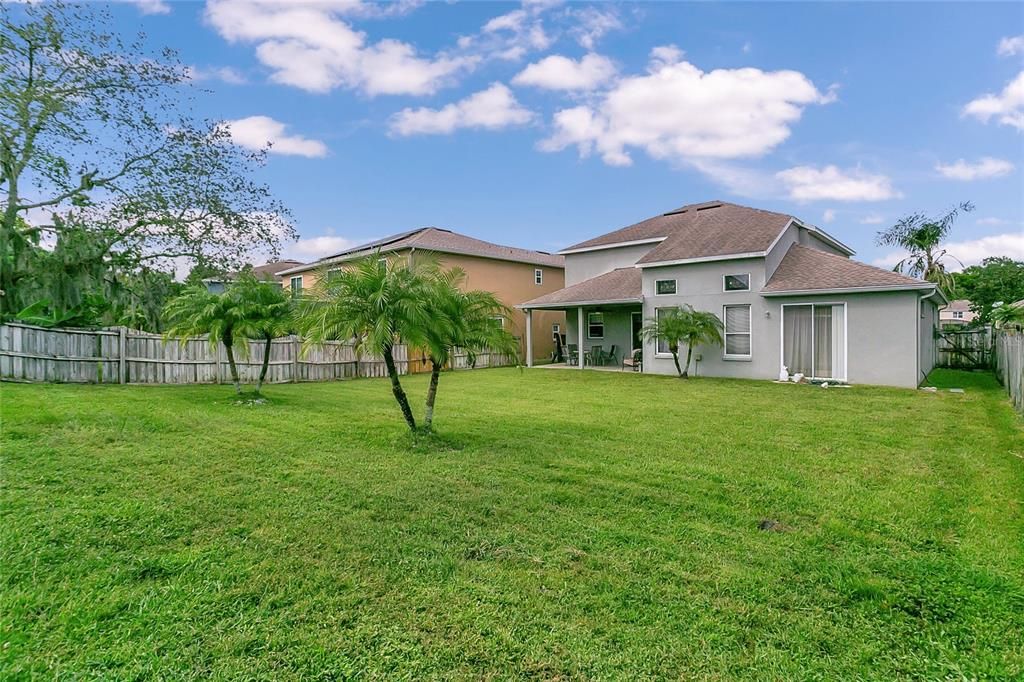 For Sale: $530,000 (4 beds, 2 baths, 2345 Square Feet)