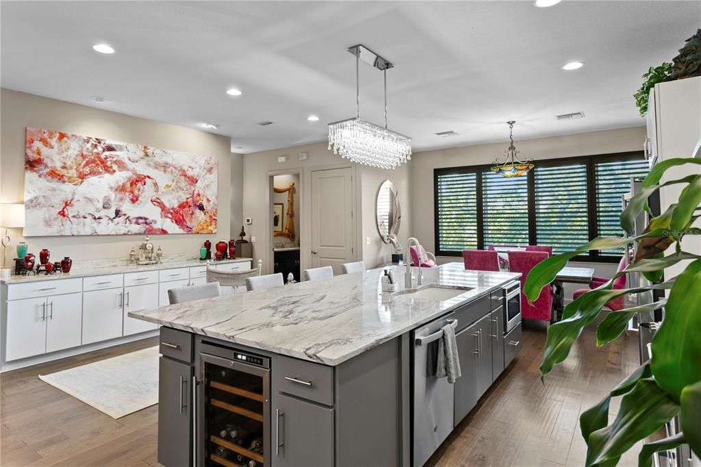 待售: $1,695,000 (2 贝兹, 2 浴室, 2619 平方英尺)