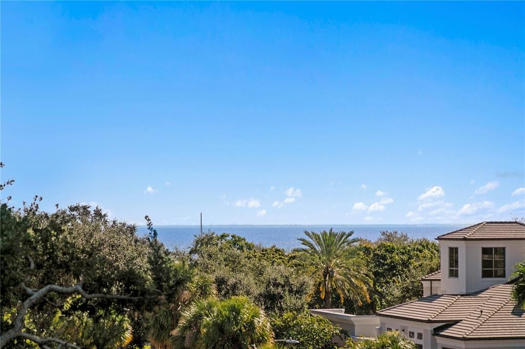 待售: $1,695,000 (2 贝兹, 2 浴室, 2619 平方英尺)