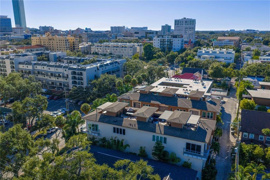 待售: $1,695,000 (2 贝兹, 2 浴室, 2619 平方英尺)