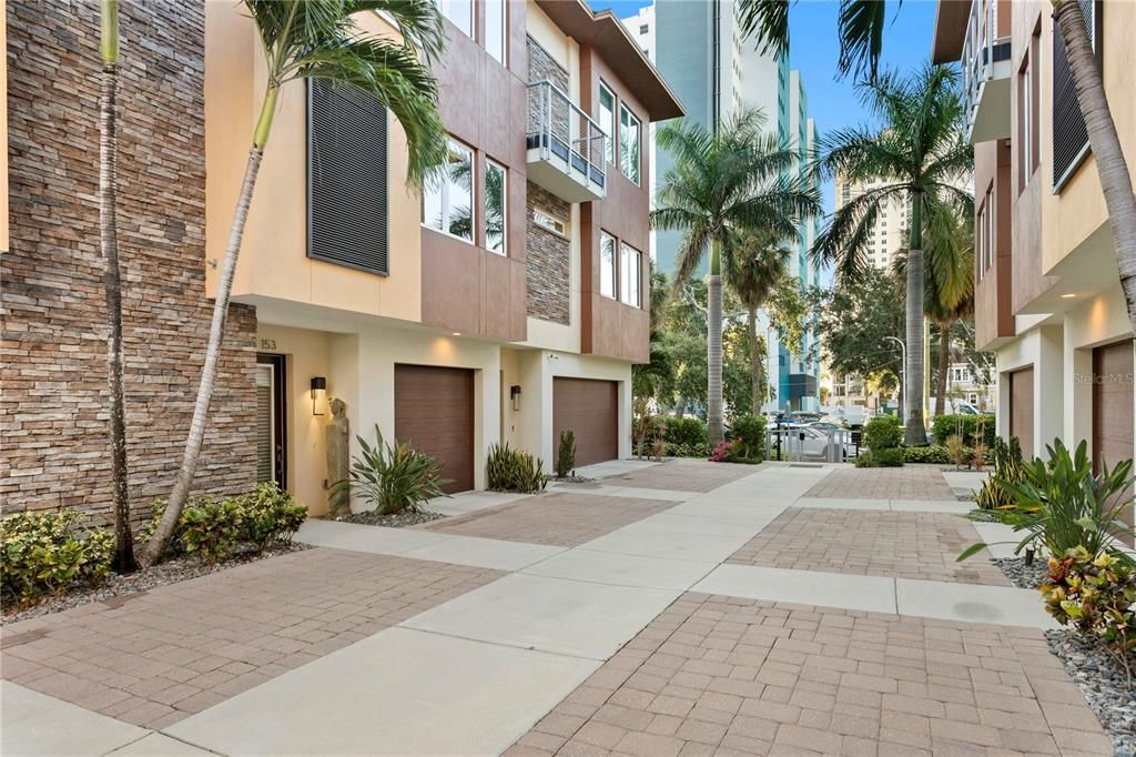 待售: $1,695,000 (2 贝兹, 2 浴室, 2619 平方英尺)