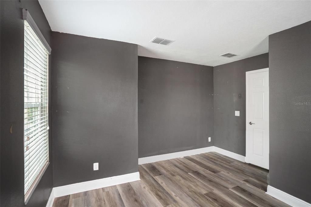 En Venta: $404,000 (5 camas, 3 baños, 2641 Pies cuadrados)