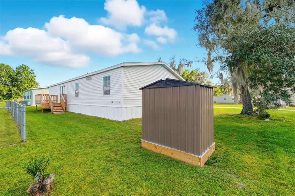 For Sale: $275,000 (3 beds, 2 baths, 1932 Square Feet)