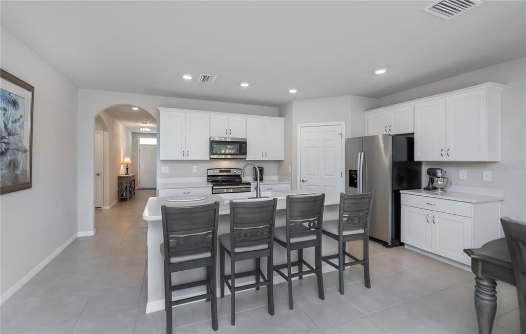 For Sale: $295,000 (4 beds, 2 baths, 1846 Square Feet)