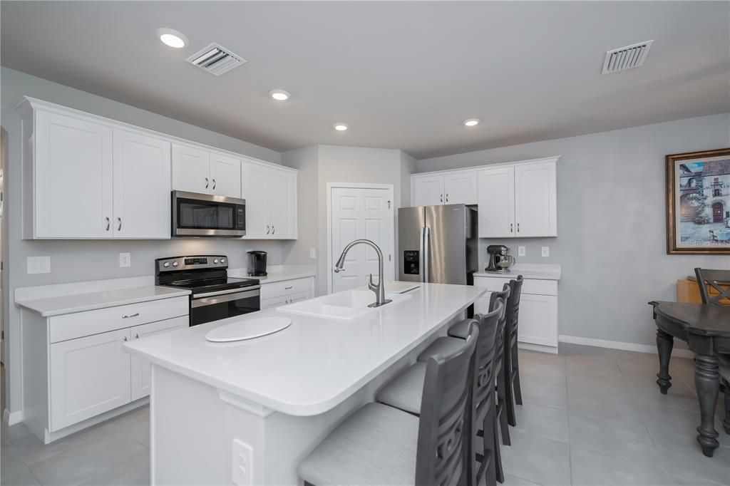 For Sale: $295,000 (4 beds, 2 baths, 1846 Square Feet)