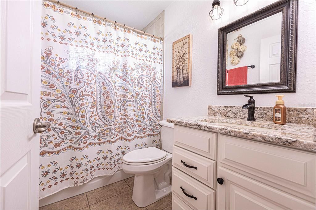 Под контрактом: $499,900 (3 спален, 2 ванн, 2273 Квадратных фут)