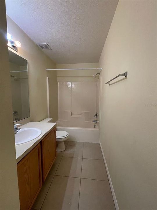 For Rent: $2,095 (4 beds, 2 baths, 2162 Square Feet)