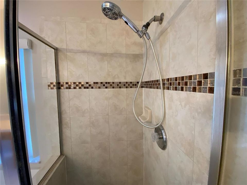 出租: $2,195 (3 贝兹, 2 浴室, 1912 平方英尺)