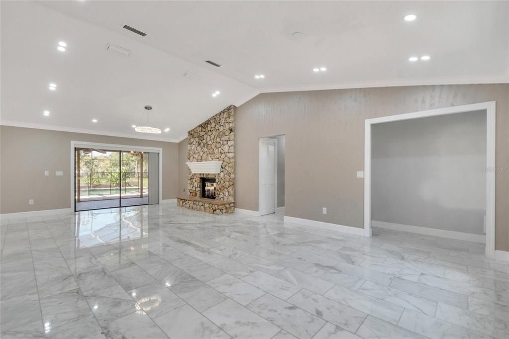 For Sale: $975,000 (4 beds, 4 baths, 2636 Square Feet)