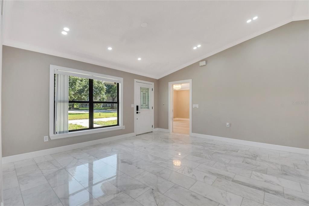 For Sale: $975,000 (4 beds, 4 baths, 2636 Square Feet)