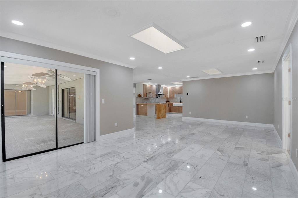 For Sale: $975,000 (4 beds, 4 baths, 2636 Square Feet)